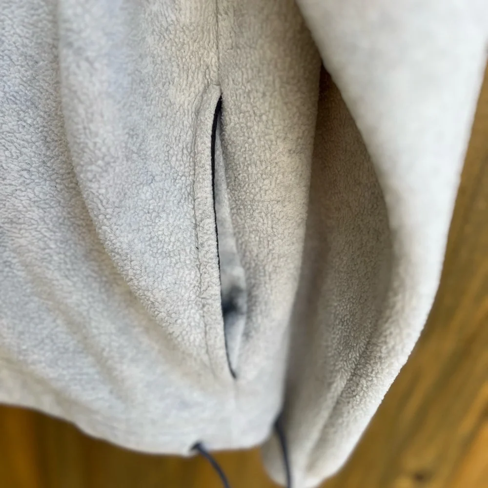 Izod Men's Performance X Light Gray Quarter Zip-Up/Drawcord Hem Sweater SZ M